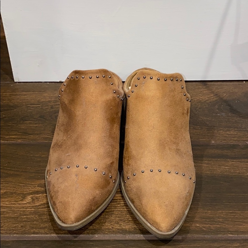 Universal Thread mule booties